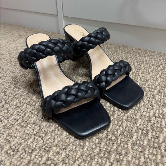 Braided Black Sandals - Picture 3 of 5